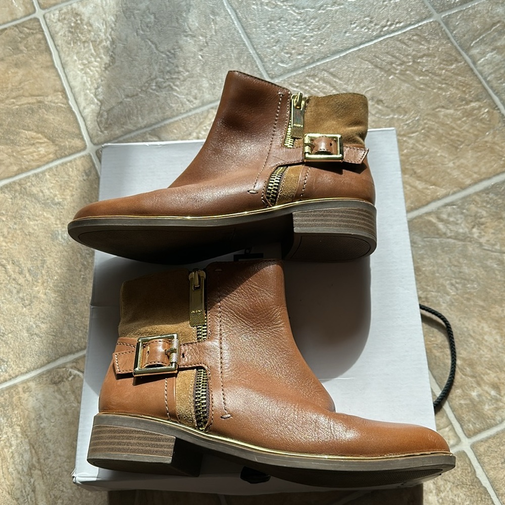 ALDO Chestnut ankle booties